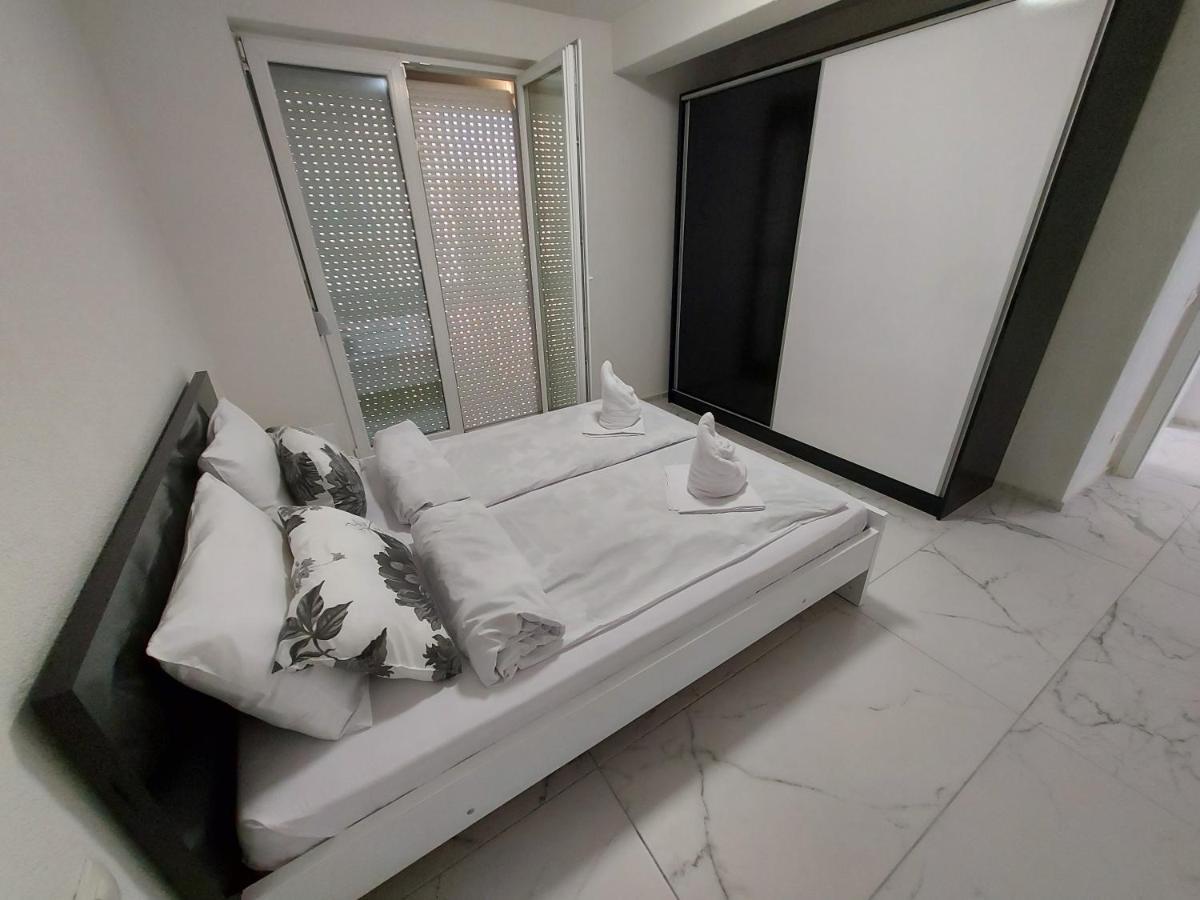 Xxl Apartments City Centar Bitola Esterno foto