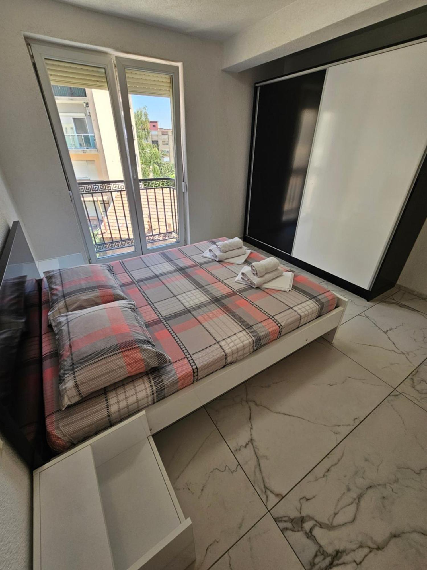 Xxl Apartments City Centar Bitola Esterno foto