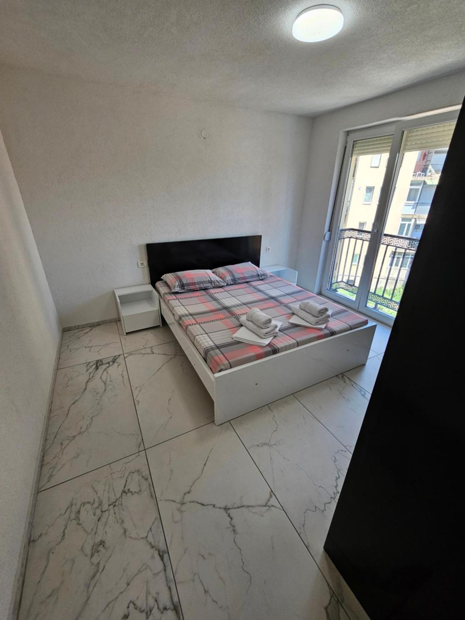 Xxl Apartments City Centar Bitola Esterno foto