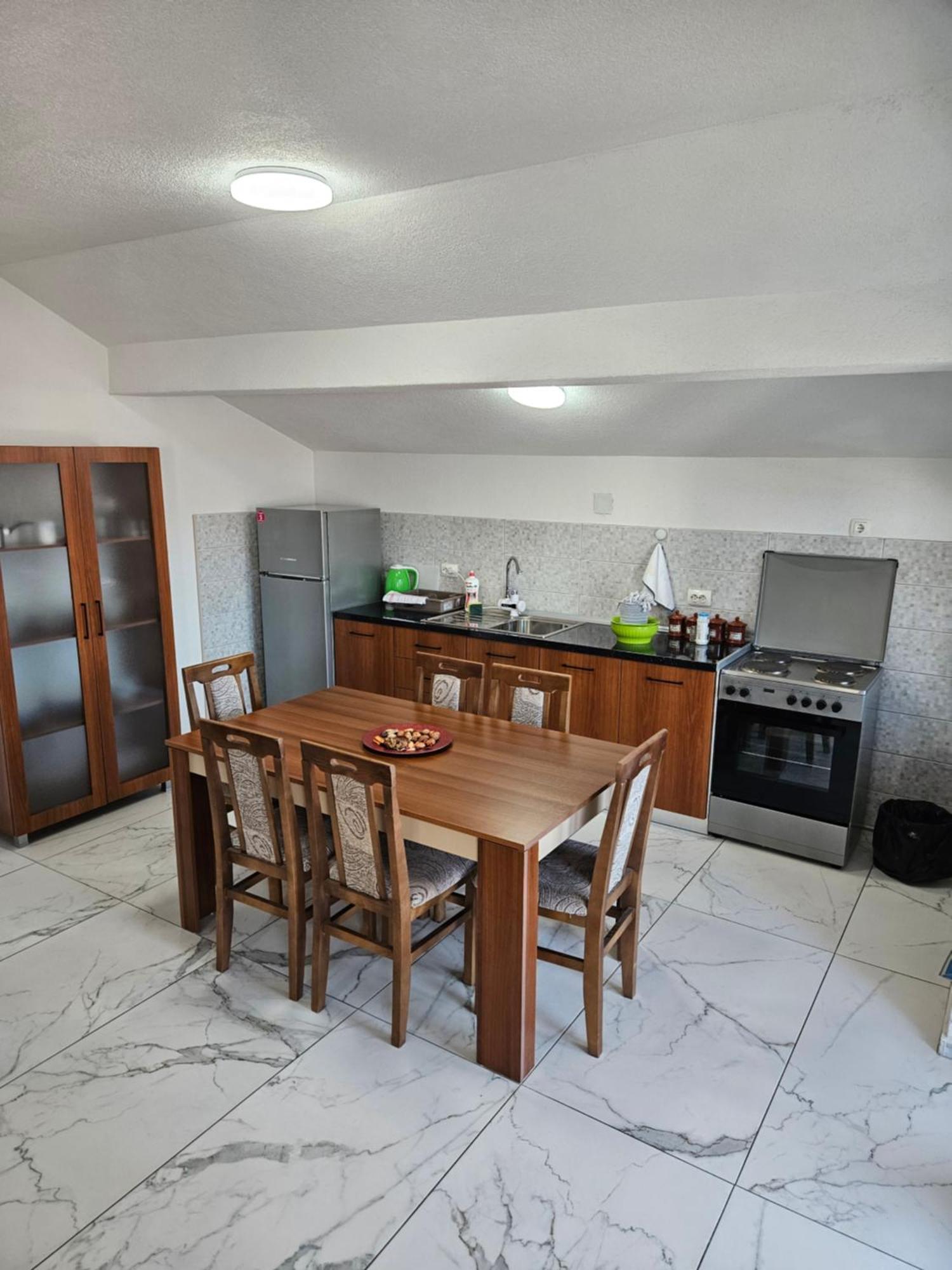 Xxl Apartments City Centar Bitola Esterno foto